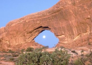Arches National Park has thousands of sandstorm formations.